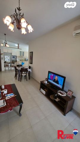 דירה, י"א באדר 8, מרכז, קרית עבודה, חולון