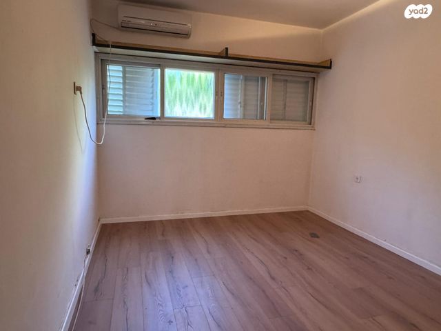 דירה, איריס, קיראון, קרית אונו