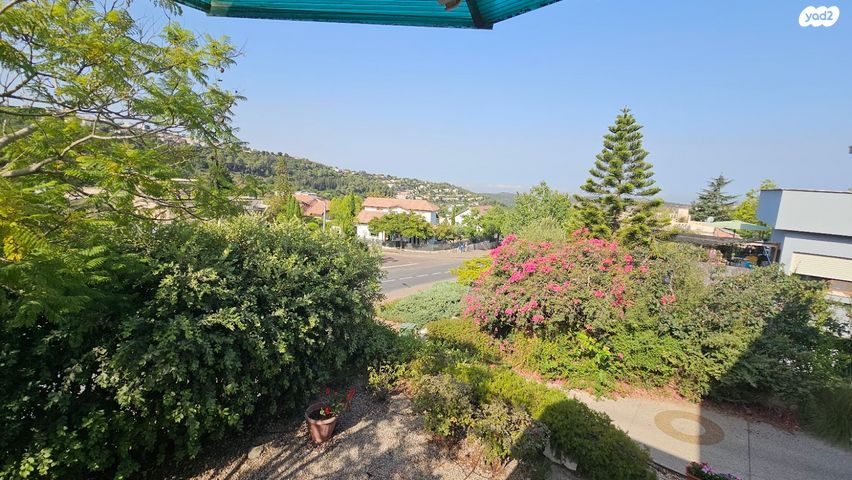 בית פרטי/ קוטג', ארבל, הפרחים, כפר ורדים