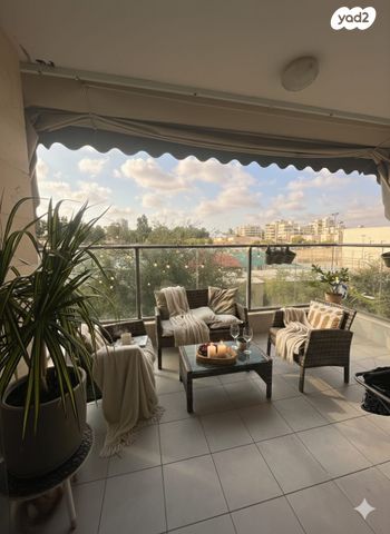 דירה, אהובה עוזרי 5, המחנה הצבאי, קרית מלאכי