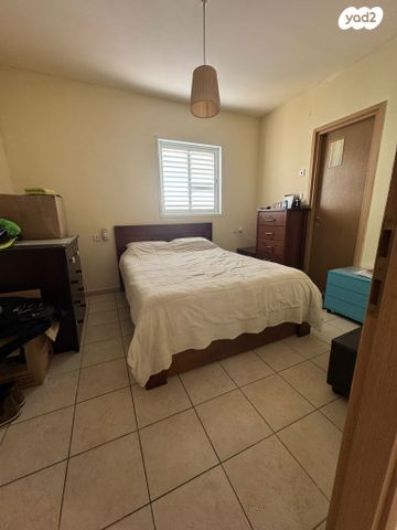 דירה, הר הצופים, רחובות ההולנדית, רחובות