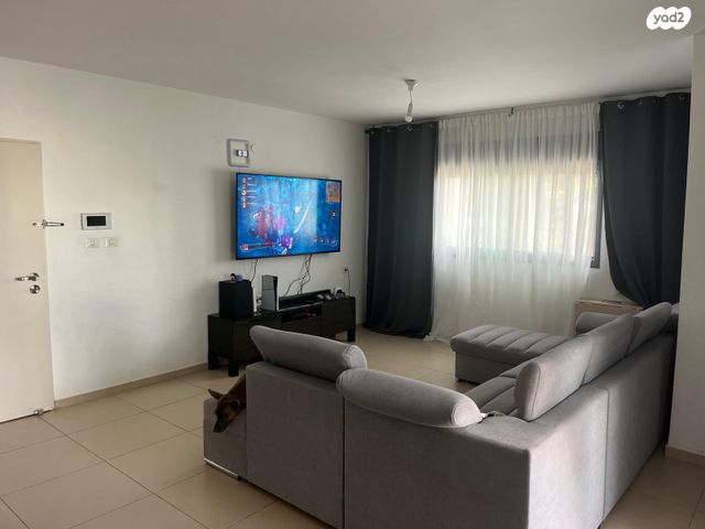 דירת גן, מעלות תרשיחא