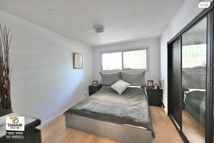 בית פרטי/ קוטג', האגם, קרית הפרחים - 2005, רעננה