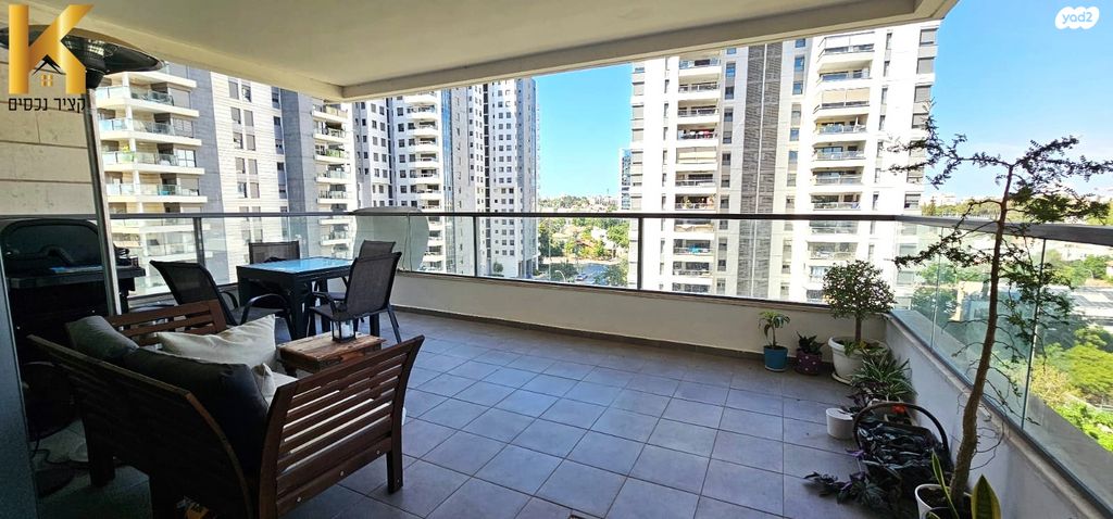 דירה, מתחם 1200, הוד השרון