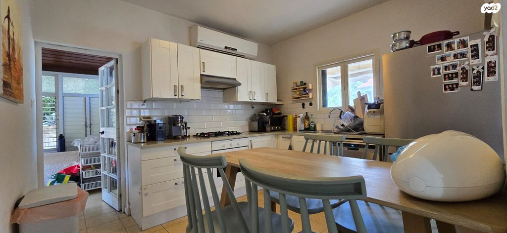 בית פרטי/ קוטג', הרב עוזיאל, נווה ישראל, הרצליה