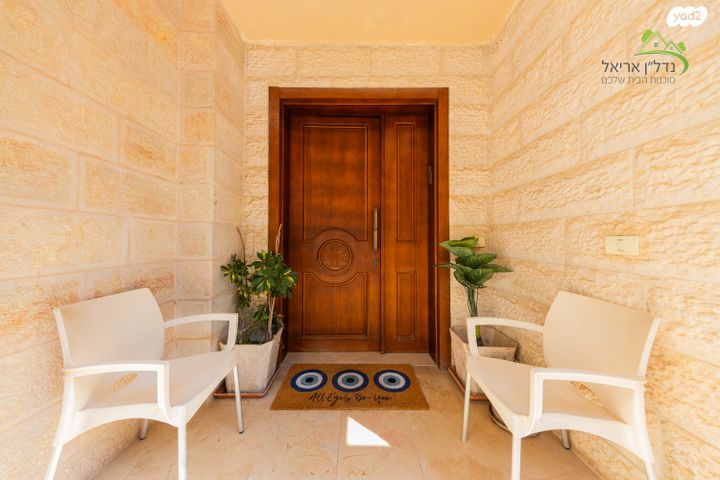 בית פרטי/ קוטג', השקד 17, אריאל