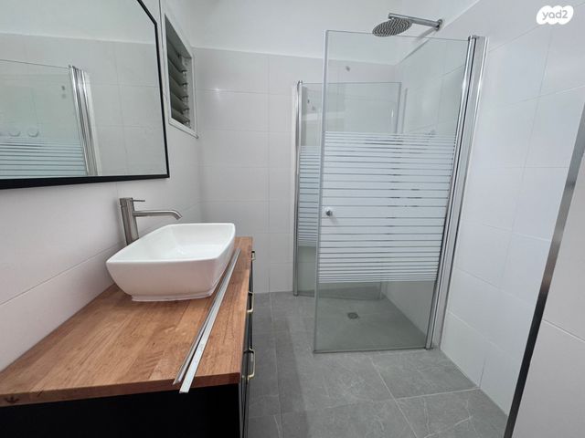 דירה, איריס, קיראון, קרית אונו