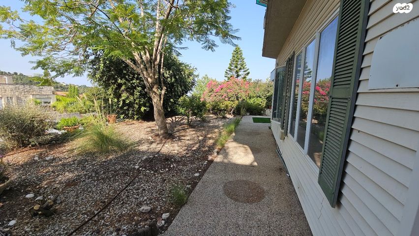 בית פרטי/ קוטג', ארבל, הפרחים, כפר ורדים