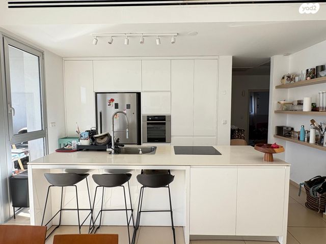 דירה, נווה גן, רמת השרון