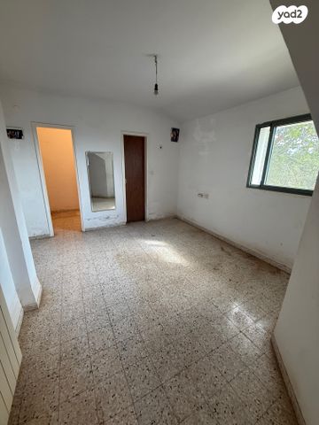 דו משפחתי, כרמיאל