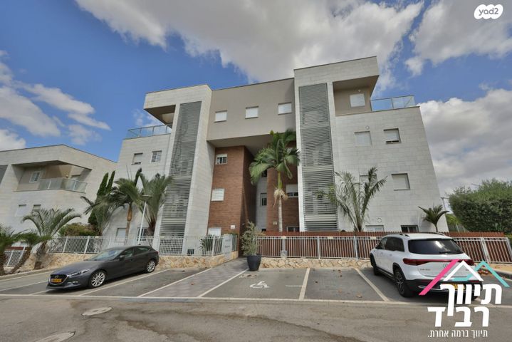 דירה, גבעת טל, קרית אתא