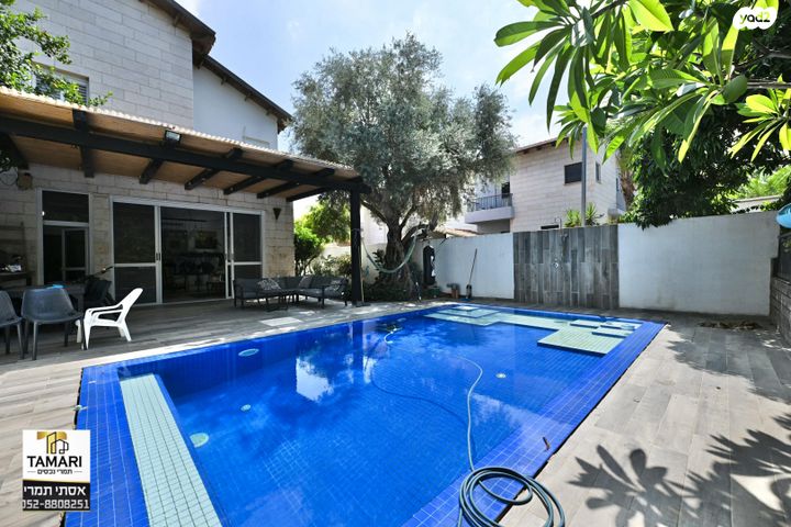 בית פרטי/ קוטג', האגם, קרית הפרחים - 2005, רעננה