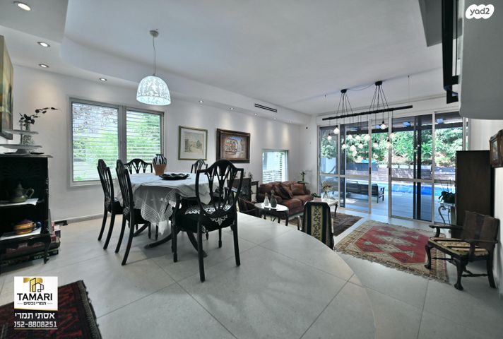 בית פרטי/ קוטג', האגם, קרית הפרחים - 2005, רעננה