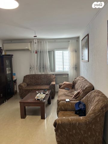 דירה, ד"ר שמורק 22, נאות שקד, נתניה