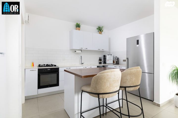 דירה, שדרות הרצל, נאות שמיר, יבנה