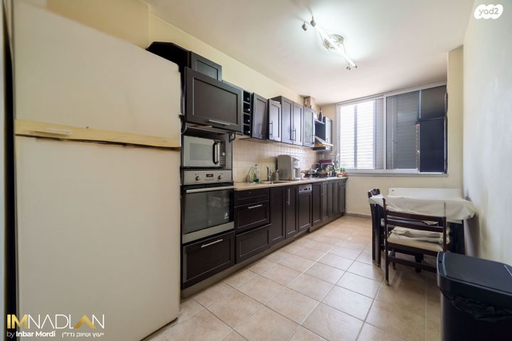 דירה, בנימין מינץ, שיכון מפ"ם, פתח תקווה