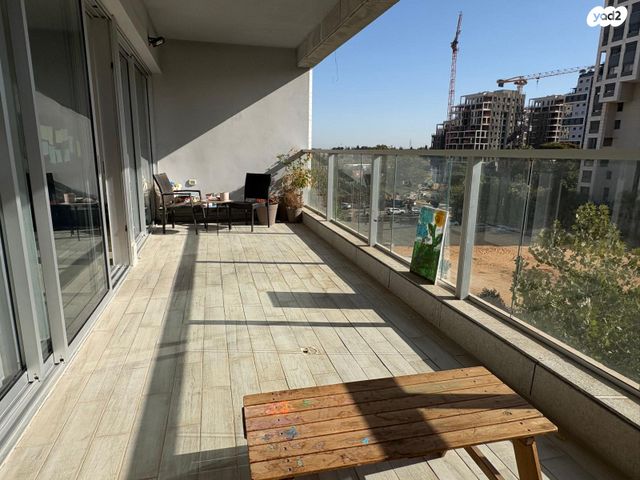 דירה, נווה גן, רמת השרון