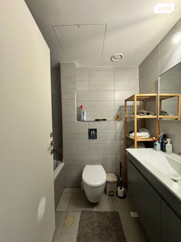 דירה, גרציאני יצחק 2, גני שרונה, קרית הממשלה, תל אביב יפו