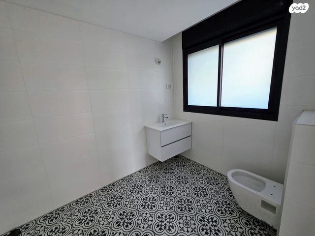 דירה, הכלניות, כלניות, טירת כרמל