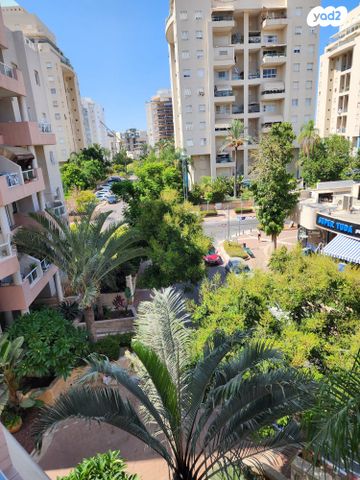 דירה, המפוחית, נאות אשלים, ראשון לציון