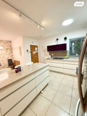 דירת גן, תור 4, כפר סבא הצעירה, כפר סבא