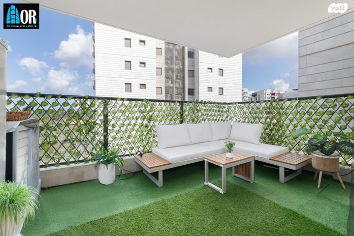 דירה, שדרות הרצל, נאות שמיר, יבנה