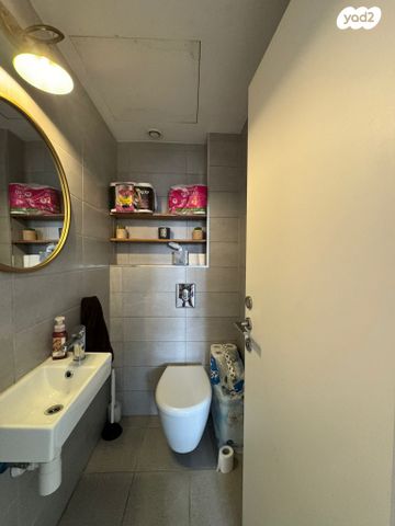 דירה, גרציאני יצחק 2, גני שרונה, קרית הממשלה, תל אביב יפו