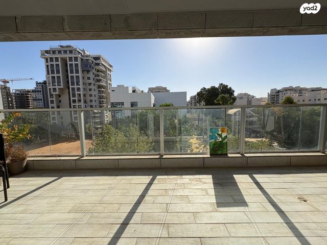 דירה, נווה גן, רמת השרון