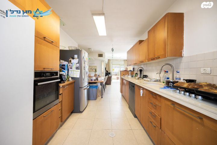 דירה, שאול אביגור, חומת שמואל, הר חומה, ירושלים