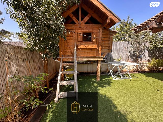 בית פרטי/ קוטג', ניסים אלוני, קרית האמנים, מצליח, רמלה