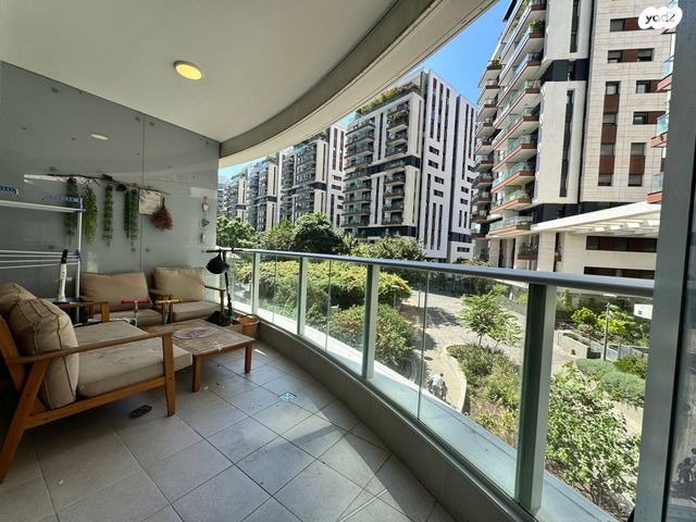 גרציאני יצחק 2