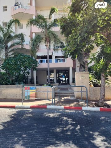 דירה, המפוחית, נאות אשלים, ראשון לציון