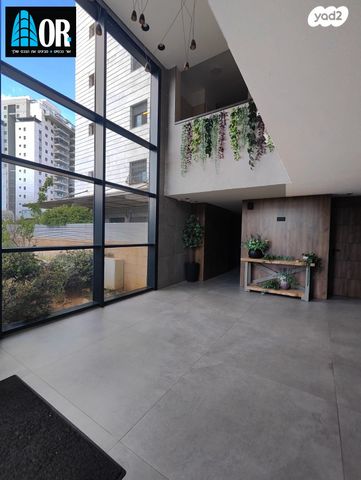 דירה, שדרות הרצל, נאות שמיר, יבנה