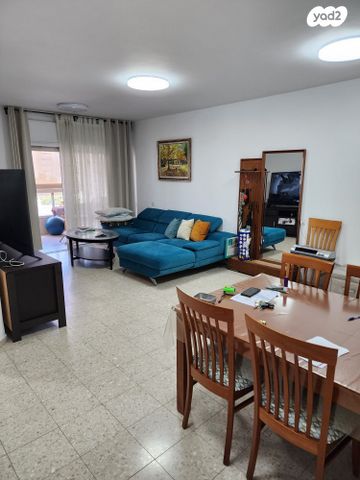 דירה, המפוחית, נאות אשלים, ראשון לציון