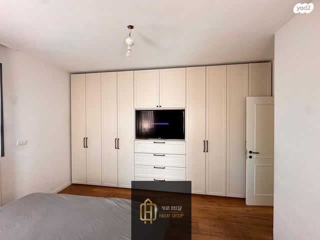 בית פרטי/ קוטג', ניסים אלוני, קרית האמנים, מצליח, רמלה