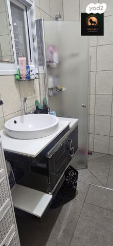 דו משפחתי, ז'בוטינסקי, טבריה