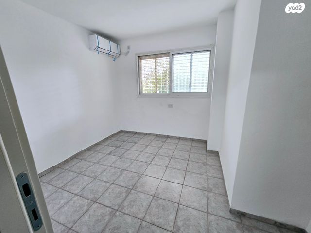 דירת גן, הצפצפות, טנה, כרמיאל