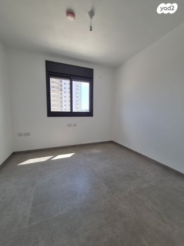 דירה, דוכיפת, גבעת אלונים, קרית אתא