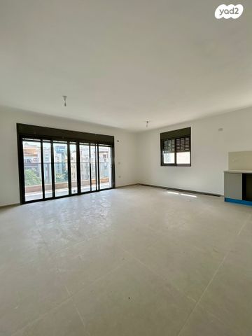 דירה, בר אילן, נווה דוד רמז, רעננה