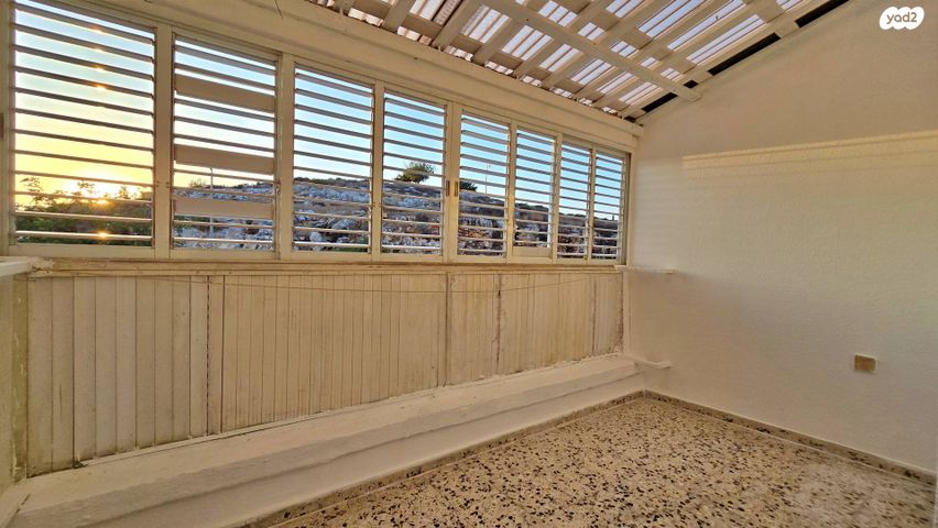 דירה, אשכולות, הגליל, כרמיאל