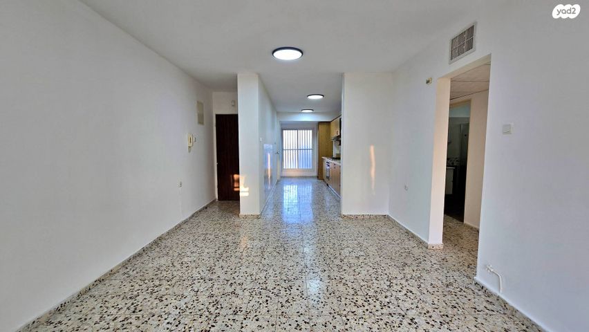 דירה, אשכולות, הגליל, כרמיאל