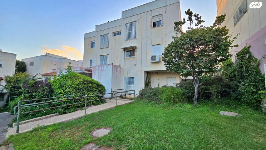 דירה, אשכולות, הגליל, כרמיאל