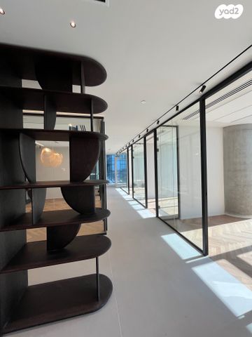 משרדים, דרך ששת הימים, בני ברק