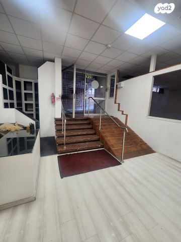 סטודיו, חפץ חיים, המרכז השקט / מרכז העיר, פתח תקווה