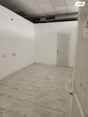 סטודיו, חפץ חיים, המרכז השקט / מרכז העיר, פתח תקווה