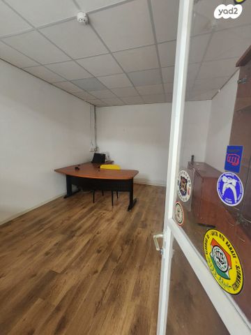 סטודיו, חפץ חיים, המרכז השקט / מרכז העיר, פתח תקווה