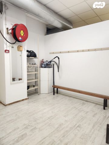 סטודיו, חפץ חיים, המרכז השקט / מרכז העיר, פתח תקווה