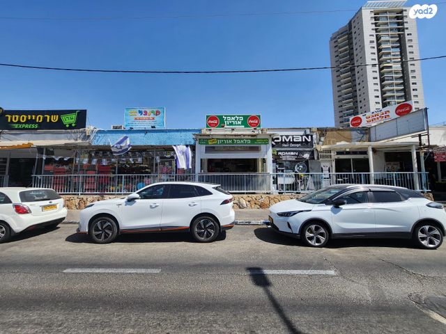 חנויות/ שטח מסחרי, הרצל, טירת כרמל