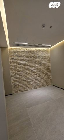 משרדים, פתח תקווה