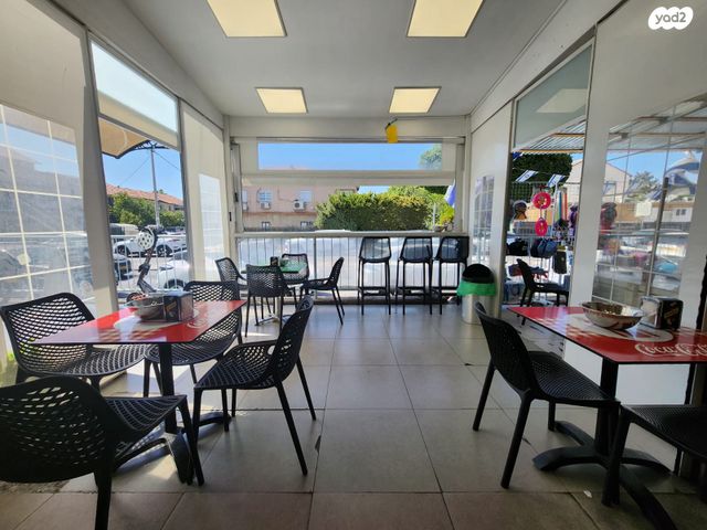 חנויות/ שטח מסחרי, הרצל, טירת כרמל